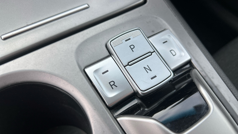 Hyundai KONA 100kW Premium 39kWh 5dr Auto Electric Hatchback